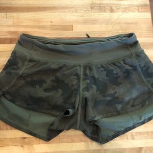 Lululemon Speedup shorts in camoflauge